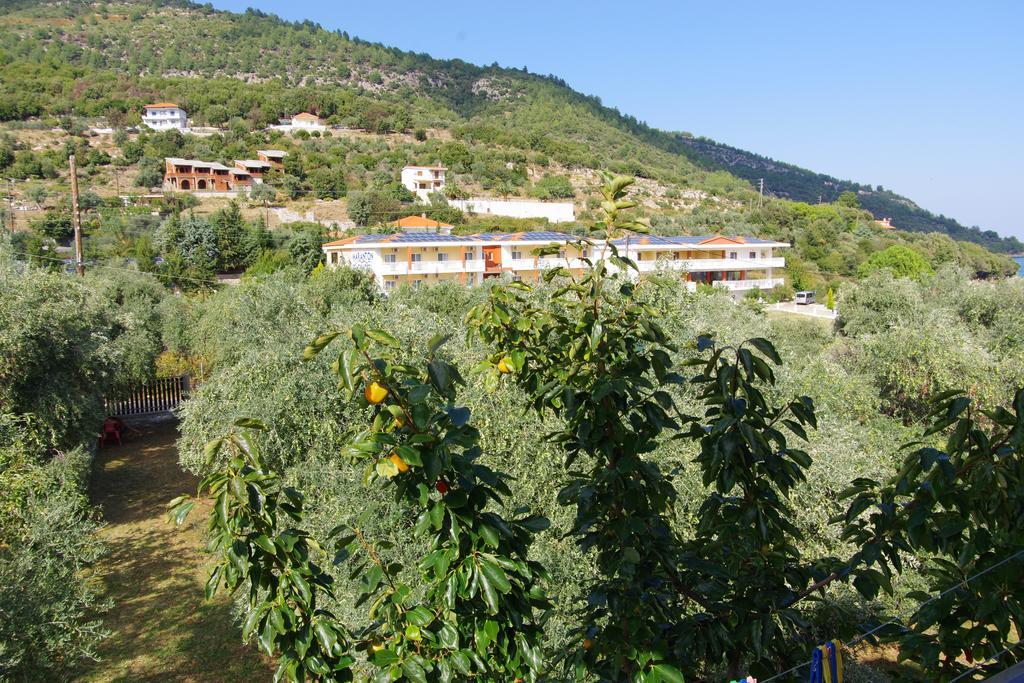 Hotel Athina Koinira Exterior foto