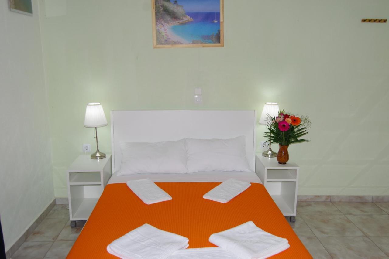 Hotel Athina Koinira Exterior foto