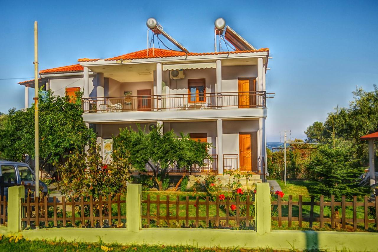 Hotel Athina Koinira Exterior foto